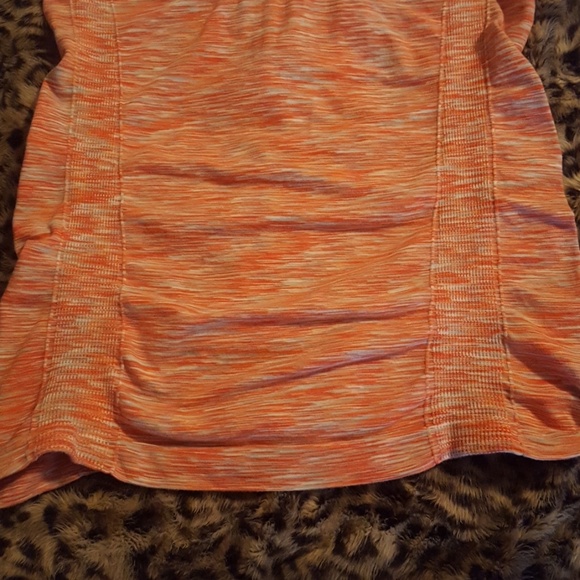 Athleta shirt - Picture 4 of 5